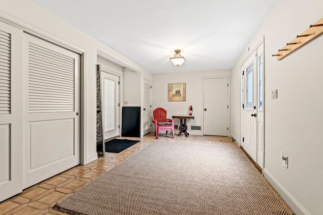 202 Lacy St, North Andover, MA 01845