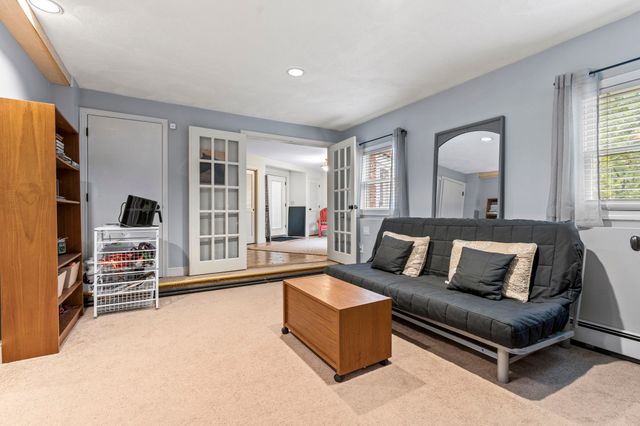202 Lacy St, North Andover, MA 01845