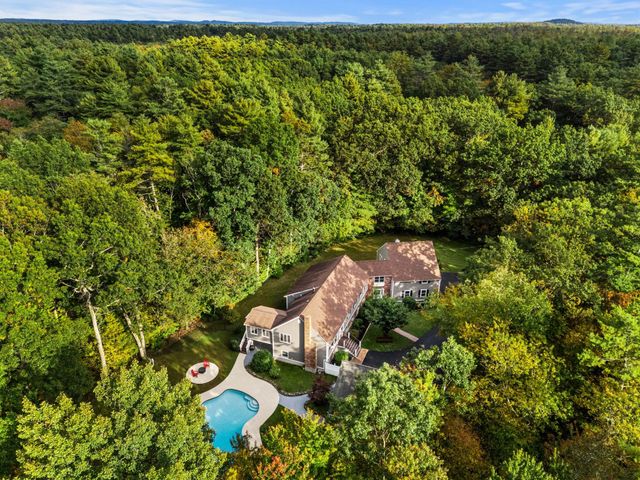 202 Lacy St, North Andover, MA 01845