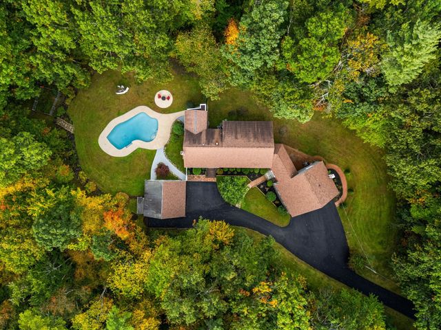 202 Lacy St, North Andover, MA 01845