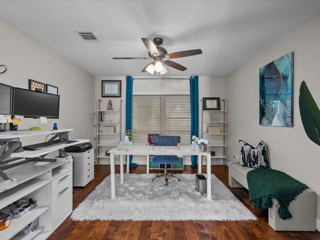 1613 S Hood Street, Alvin, TX 77511