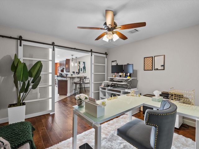 1613 S Hood Street, Alvin, TX 77511