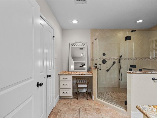 1613 S Hood Street, Alvin, TX 77511