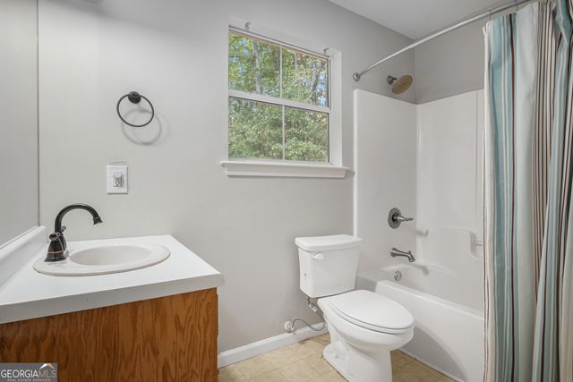 382 Freeman Drive, Maysville, GA 30558