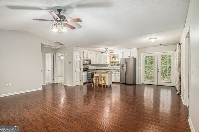 382 Freeman Drive, Maysville, GA 30558