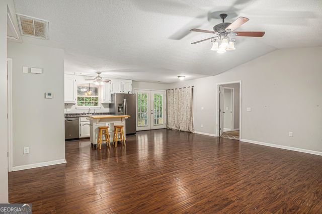 382 Freeman Drive, Maysville, GA 30558