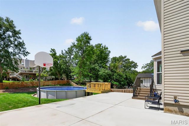 1525 Atlantic Crossing Drive, Fenton, MO 63026
