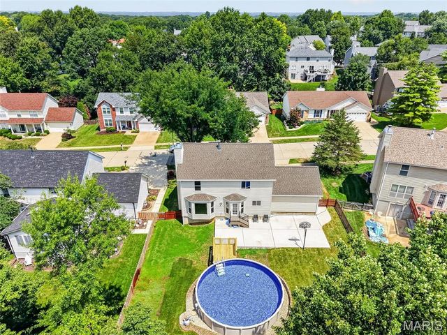 1525 Atlantic Crossing Drive, Fenton, MO 63026