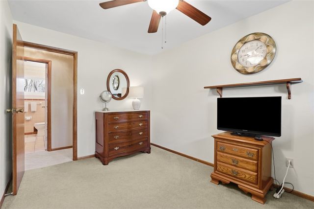 157 Broadbent Rd, Ohio Twp, PA 15143