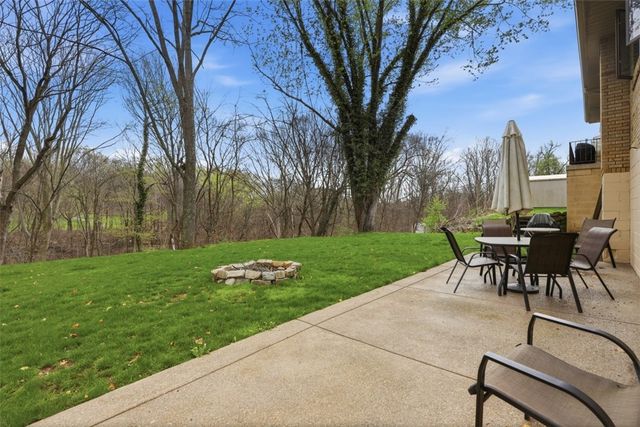 157 Broadbent Rd, Ohio Twp, PA 15143