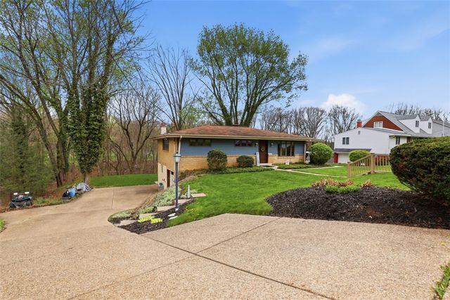 157 Broadbent Rd, Ohio Twp, PA 15143