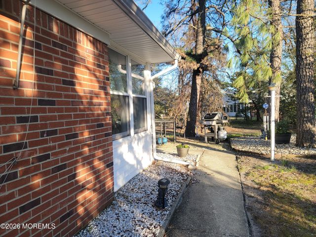 62 C Kennedy Drive, Whiting, NJ 08759