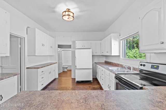 609 N 10th Street, Wilmington, NC 28401