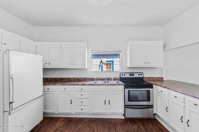 609 N 10th Street, Wilmington, NC 28401