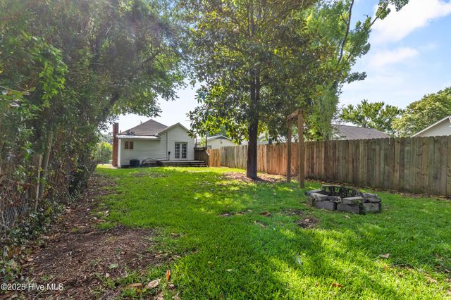 609 N 10th Street, Wilmington, NC 28401