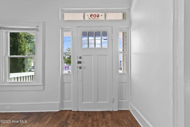 609 N 10th Street, Wilmington, NC 28401