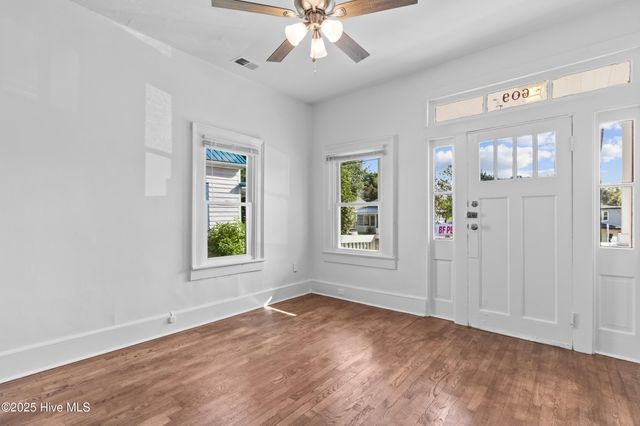 609 N 10th Street, Wilmington, NC 28401