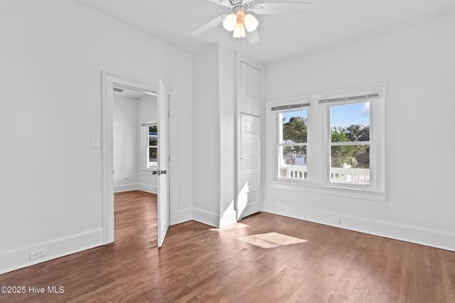 609 N 10th Street, Wilmington, NC 28401