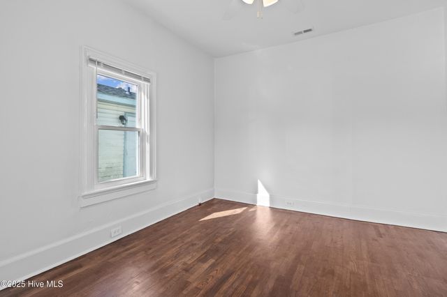 609 N 10th Street, Wilmington, NC 28401