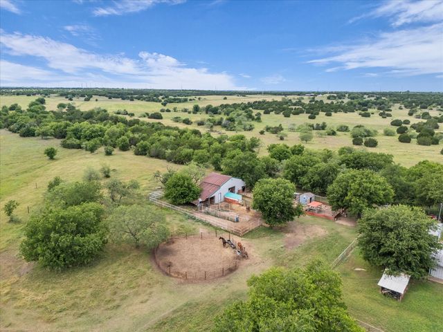 173 County Road 3465, Clifton, TX 76634