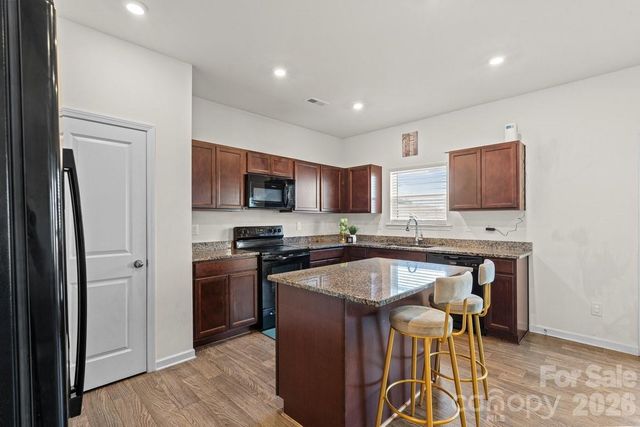 9011 Evercrisp Lane, Charlotte, NC 28215