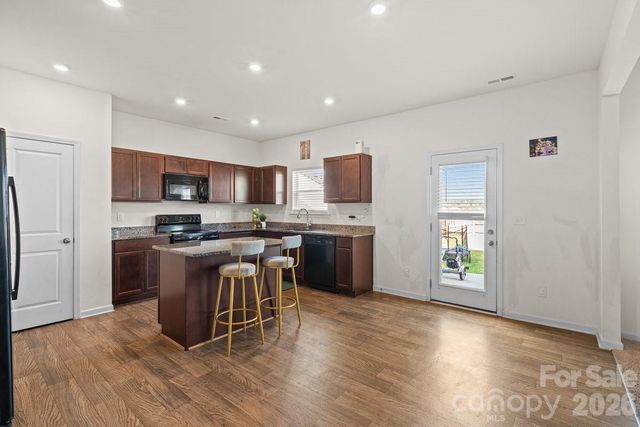 9011 Evercrisp Lane, Charlotte, NC 28215