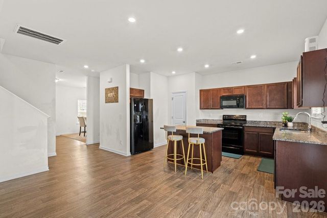 9011 Evercrisp Lane, Charlotte, NC 28215