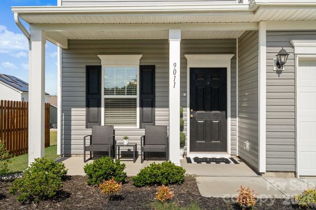 9011 Evercrisp Lane, Charlotte, NC 28215