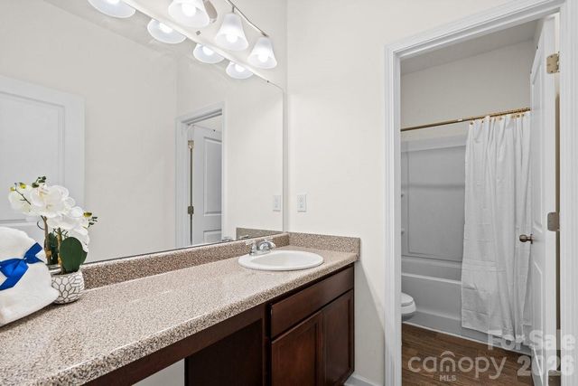9011 Evercrisp Lane, Charlotte, NC 28215