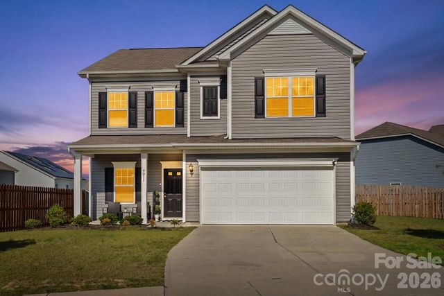 9011 Evercrisp Lane, Charlotte, NC 28215