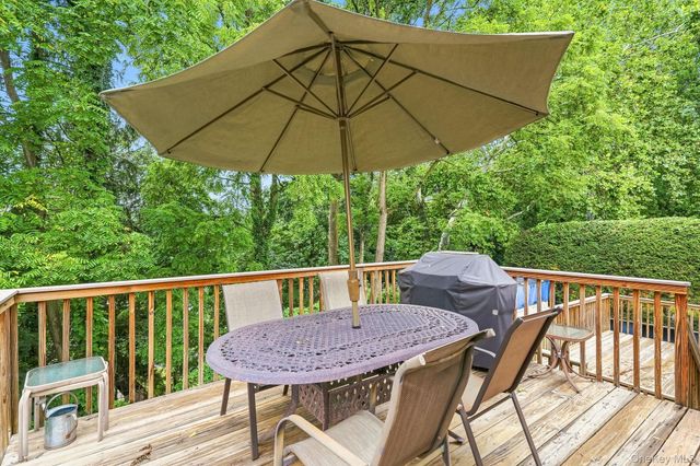 21 Dexter Road, Yonkers, NY 10710