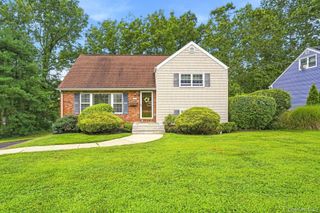 21 Dexter Road, Yonkers, NY 10710