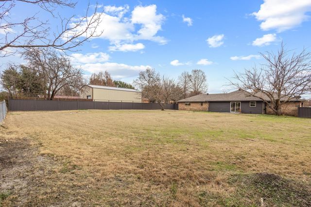 3327 Carriage Circle, Sherman, TX 75092