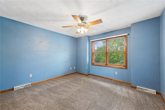 9331 Pembroke Cir, North Huntingdon, PA 15642