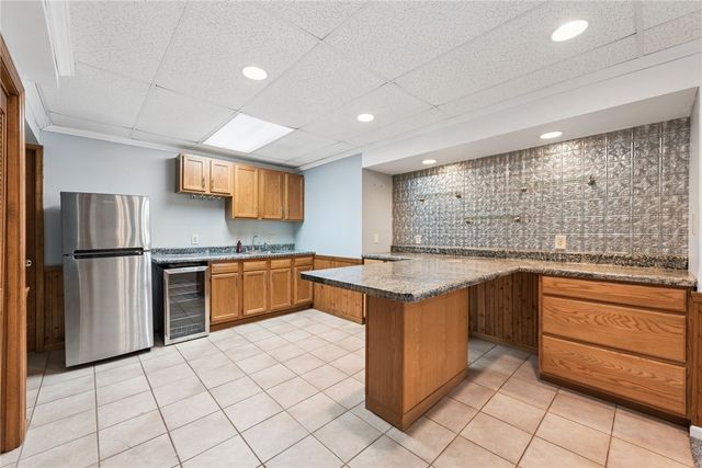 9331 Pembroke Cir, North Huntingdon, PA 15642