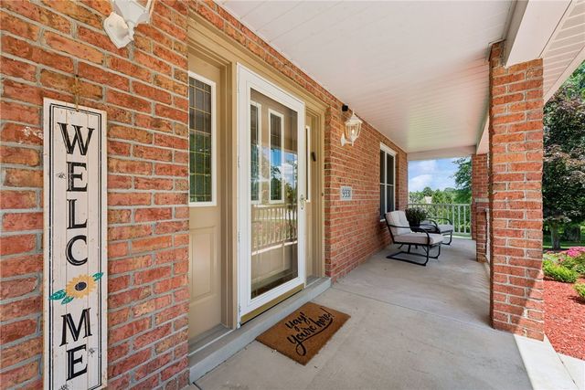 9331 Pembroke Cir, North Huntingdon, PA 15642