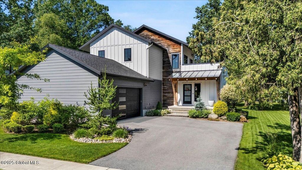 43 Doten Avenue, Saratoga Springs, NY 12866
