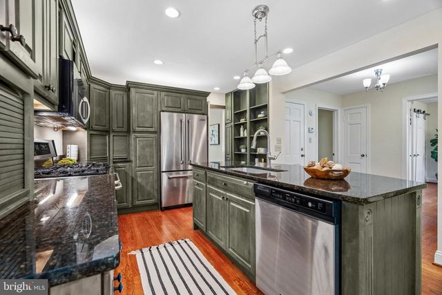 6500 BROOKES HILL CT, Bethesda, MD 20816
