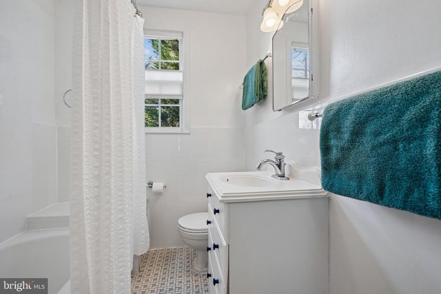6500 BROOKES HILL CT, Bethesda, MD 20816