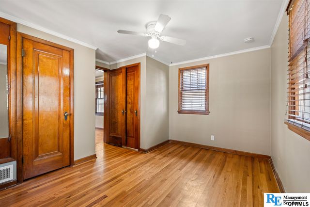 5806 corby Street, Omaha, NE 68104
