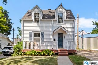 5806 corby Street, Omaha, NE 68104