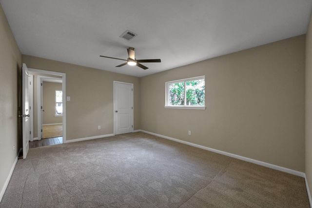 10 Basal Briar Court, The Woodlands, TX 77381