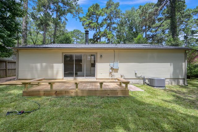10 Basal Briar Court, The Woodlands, TX 77381