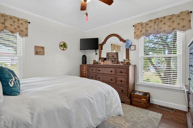 496 Sunset Dr, Sparta, TN 38583