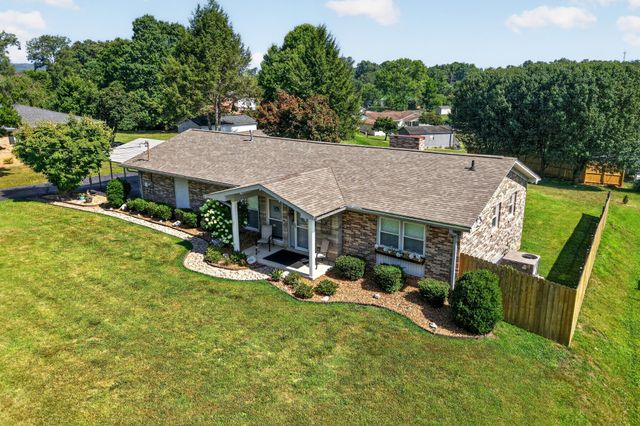 496 Sunset Dr, Sparta, TN 38583