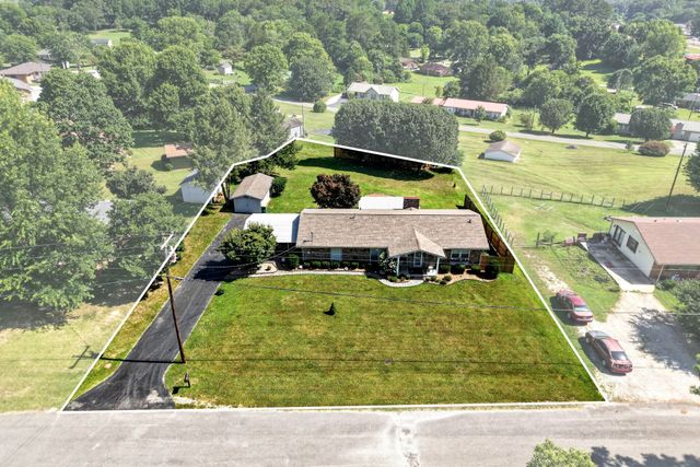 496 Sunset Dr, Sparta, TN 38583