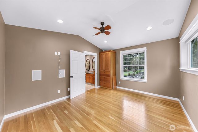 4879 Robinwood Lane, Bow, WA 98232