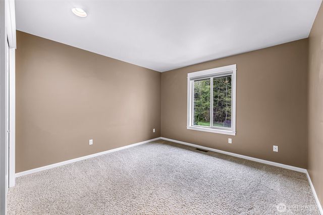 4879 Robinwood Lane, Bow, WA 98232