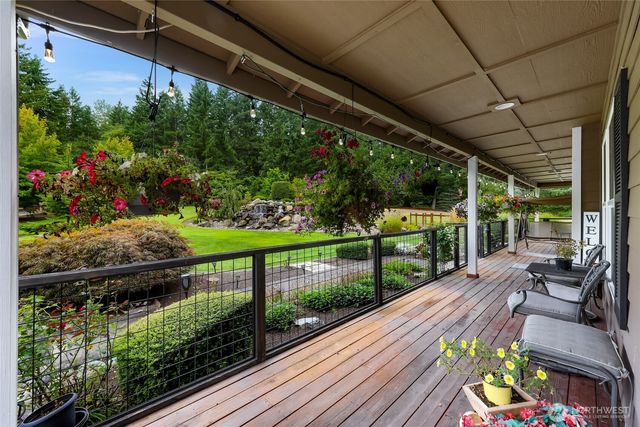 4879 Robinwood Lane, Bow, WA 98232