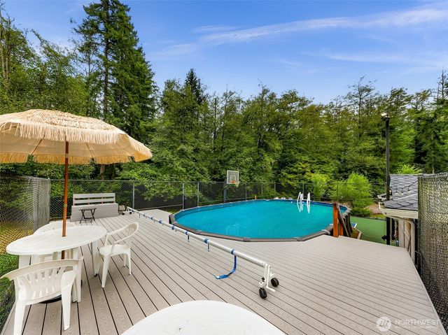 4879 Robinwood Lane, Bow, WA 98232